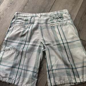 RIP CURL Live The Search Men's Plaid 100% Cotton Bermuda Shorts, Gray (Size 34)